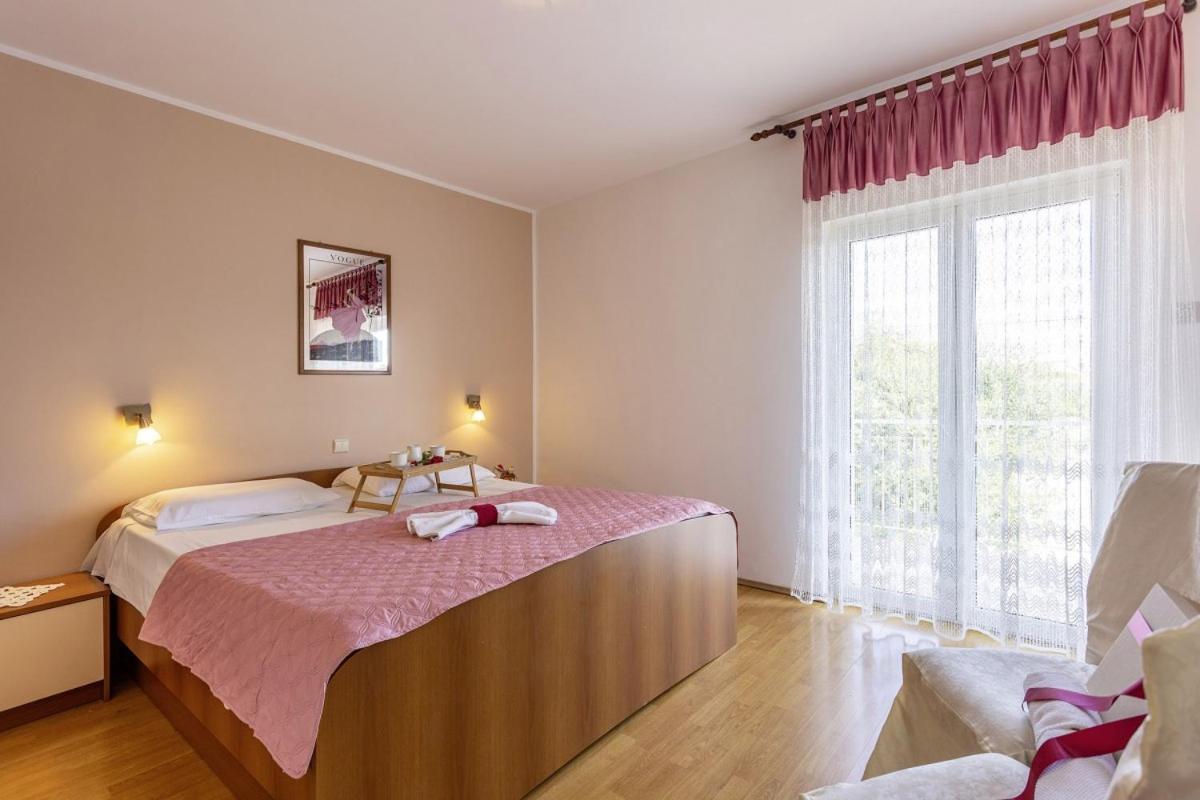 Milka In Medulin * Istrien Hotel Exterior photo